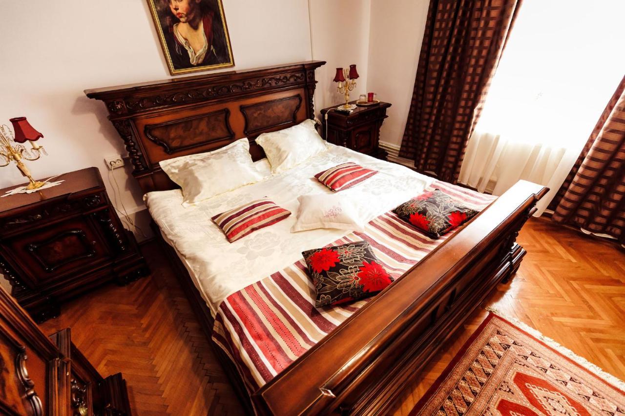Pensiunea Iris Turcineşti Extérieur photo
