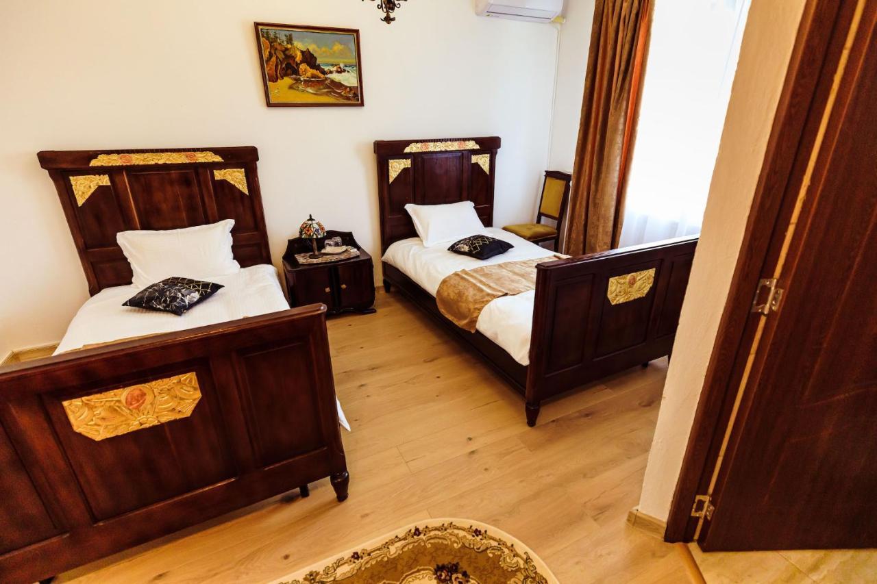 Pensiunea Iris Turcineşti Extérieur photo