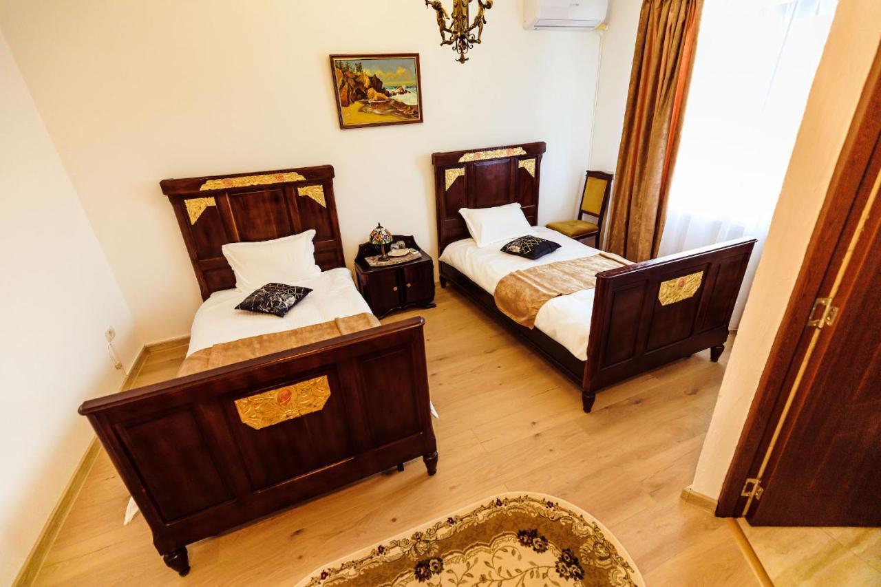 Pensiunea Iris Turcineşti Extérieur photo